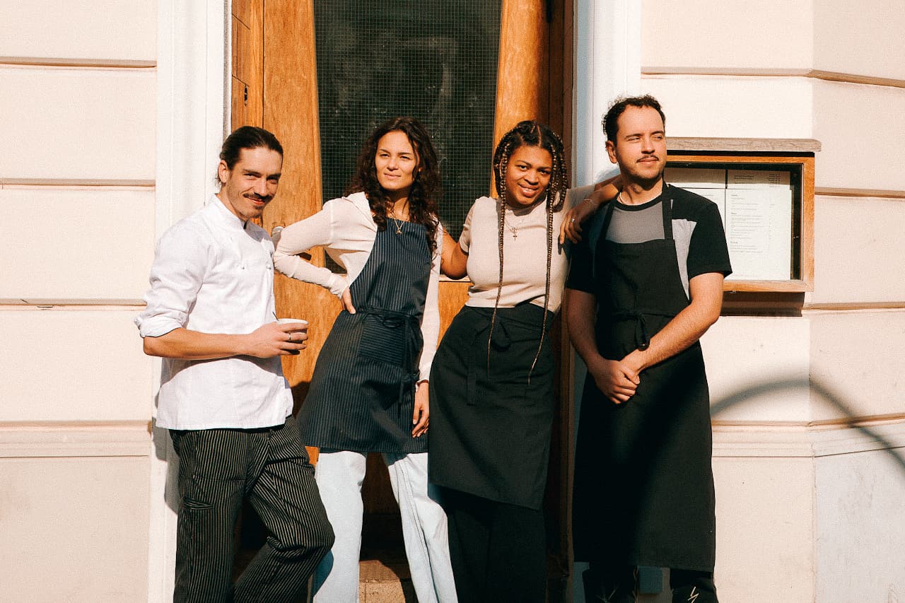 Restaurant team