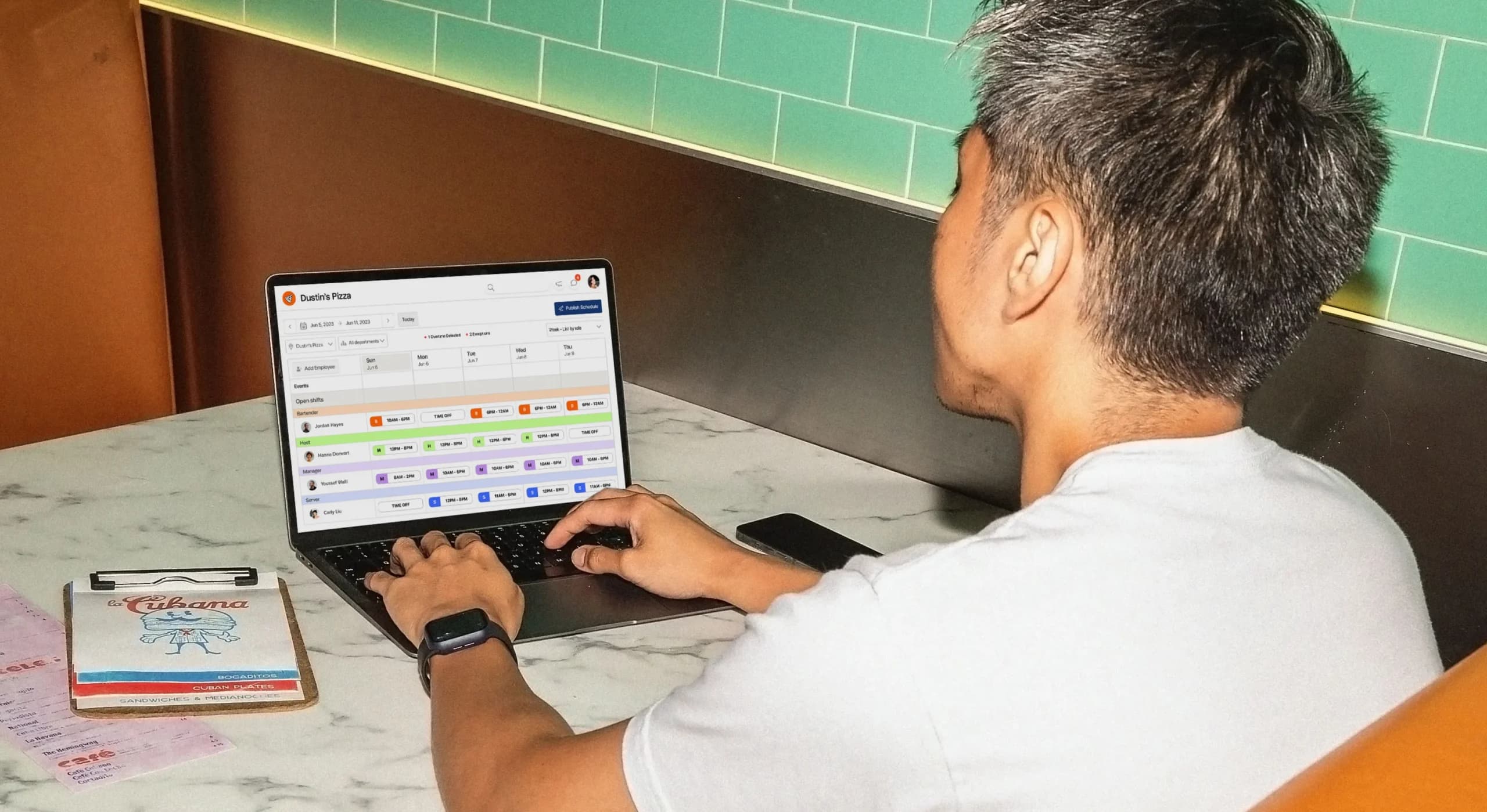 Manager log book strategies for different restaurant types