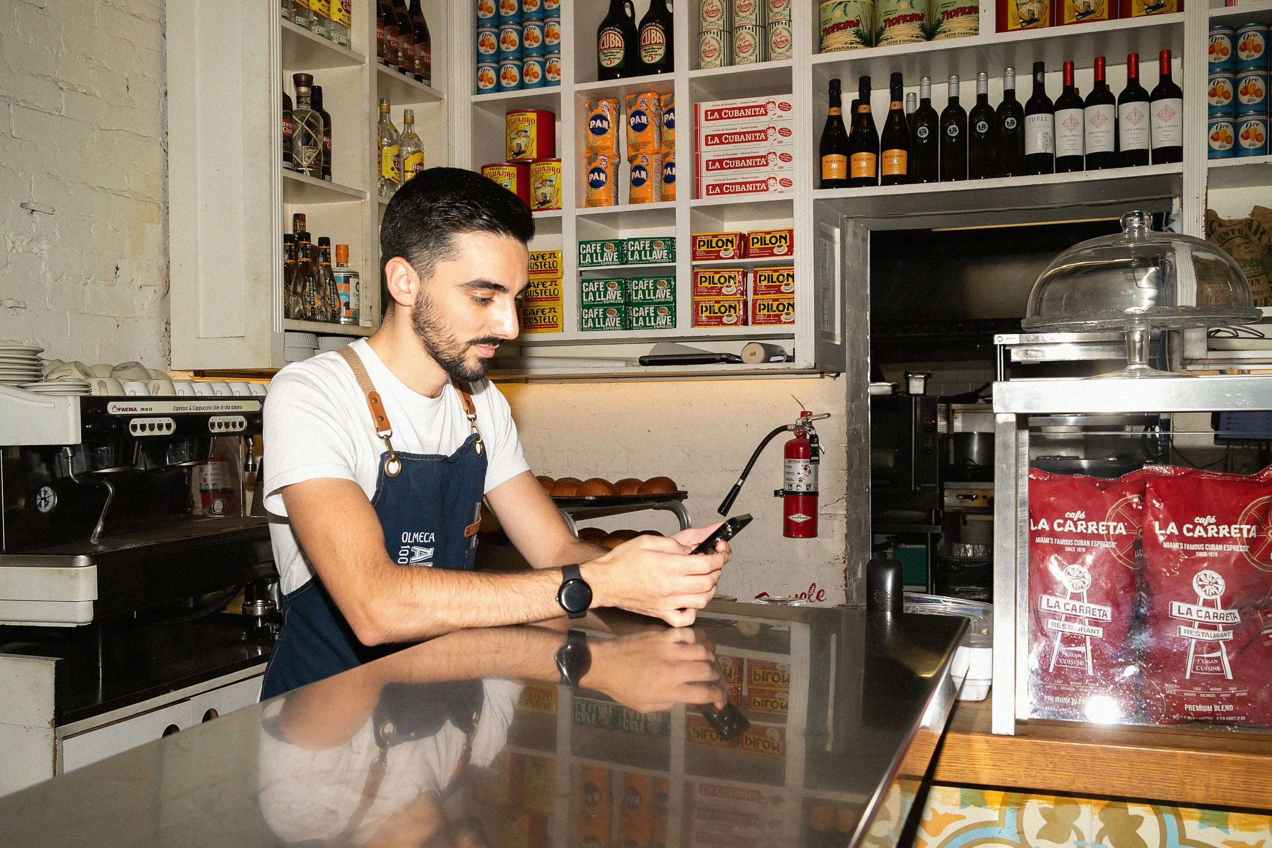 Restaurants that use 7shifts mobile app and tools reduce calls and texts by up to 70%